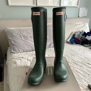 Hunter boots size 8